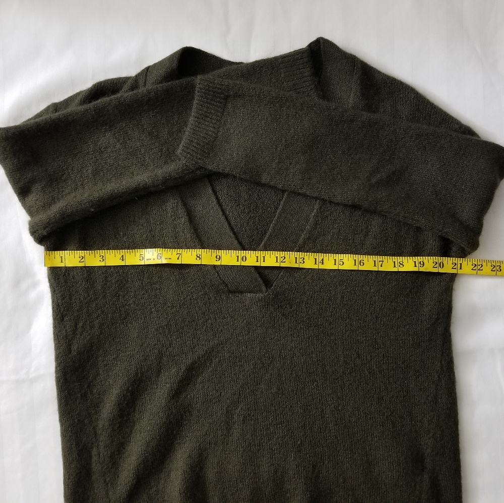 Label Of Graded Goods By H&M Womens Sweater - Picture 6 of 7